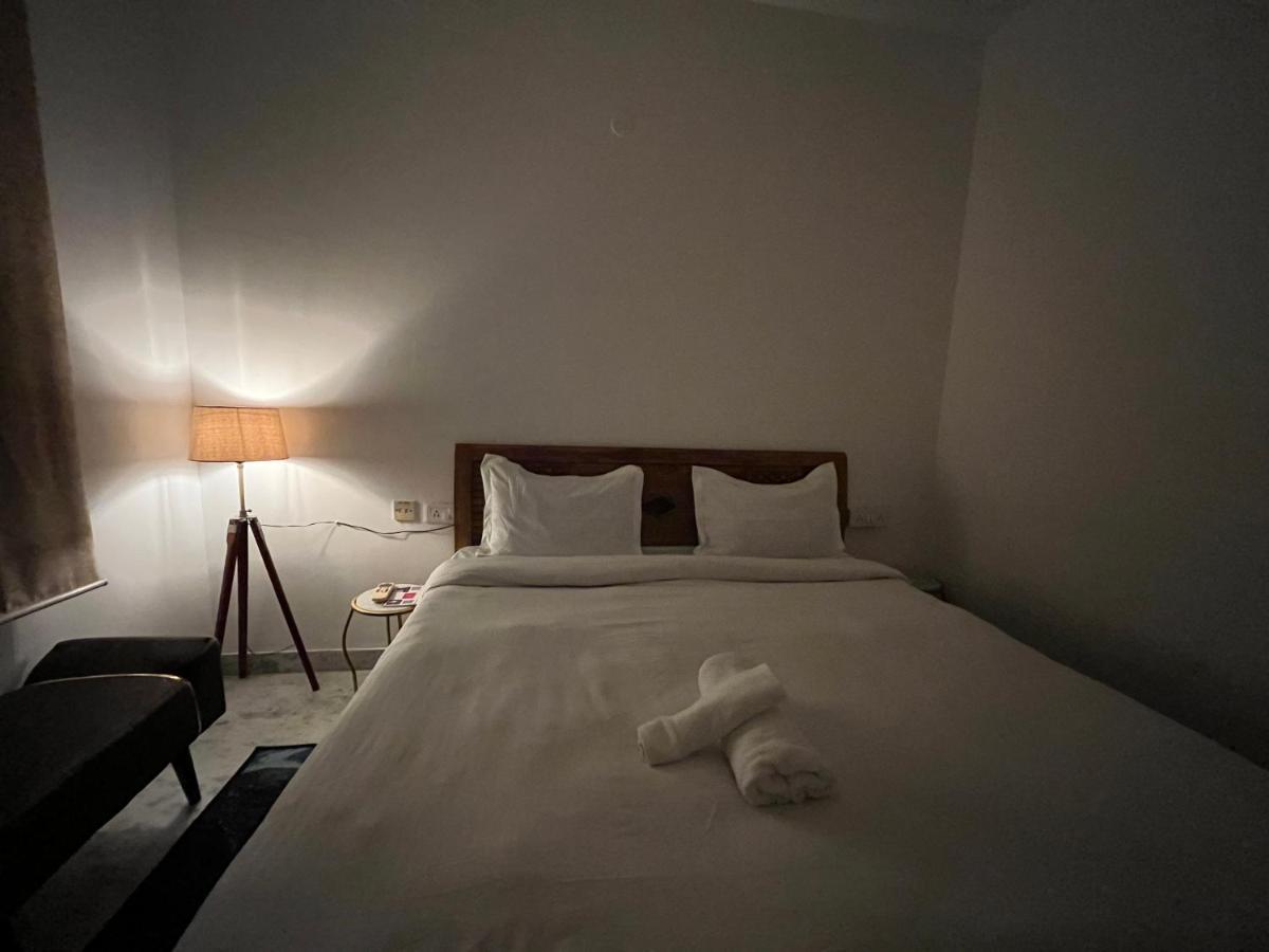 A Sleepy Fox Hostel New Delhi Ngoại thất bức ảnh